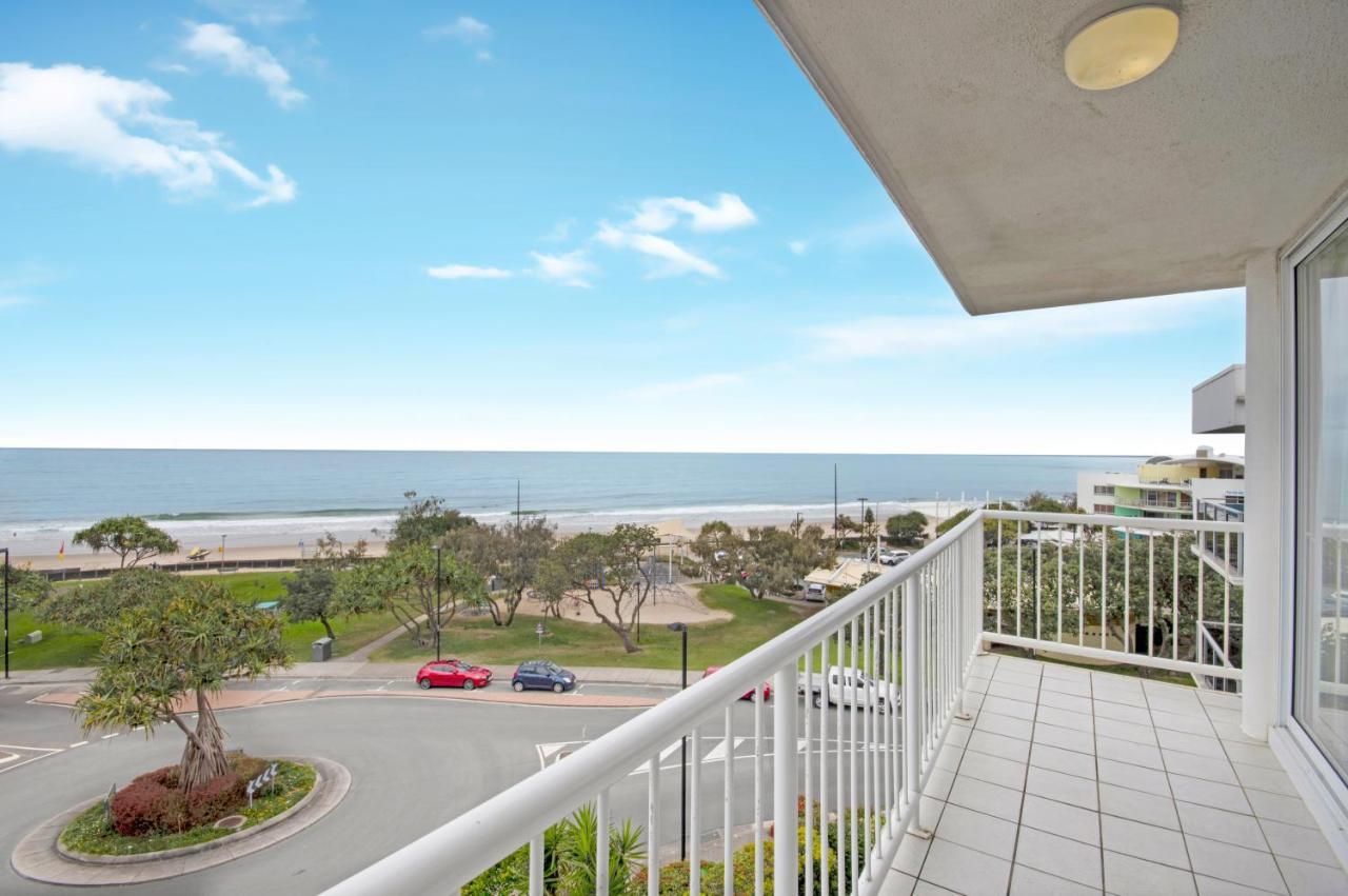 Capeview Apartments - Right On Kings Beach Caloundra Luaran gambar