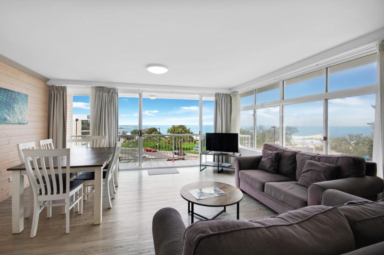 Capeview Apartments - Right On Kings Beach Caloundra Luaran gambar