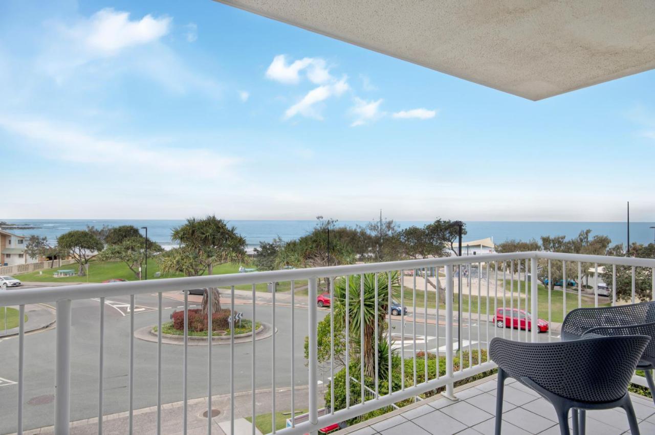 Capeview Apartments - Right On Kings Beach Caloundra Luaran gambar