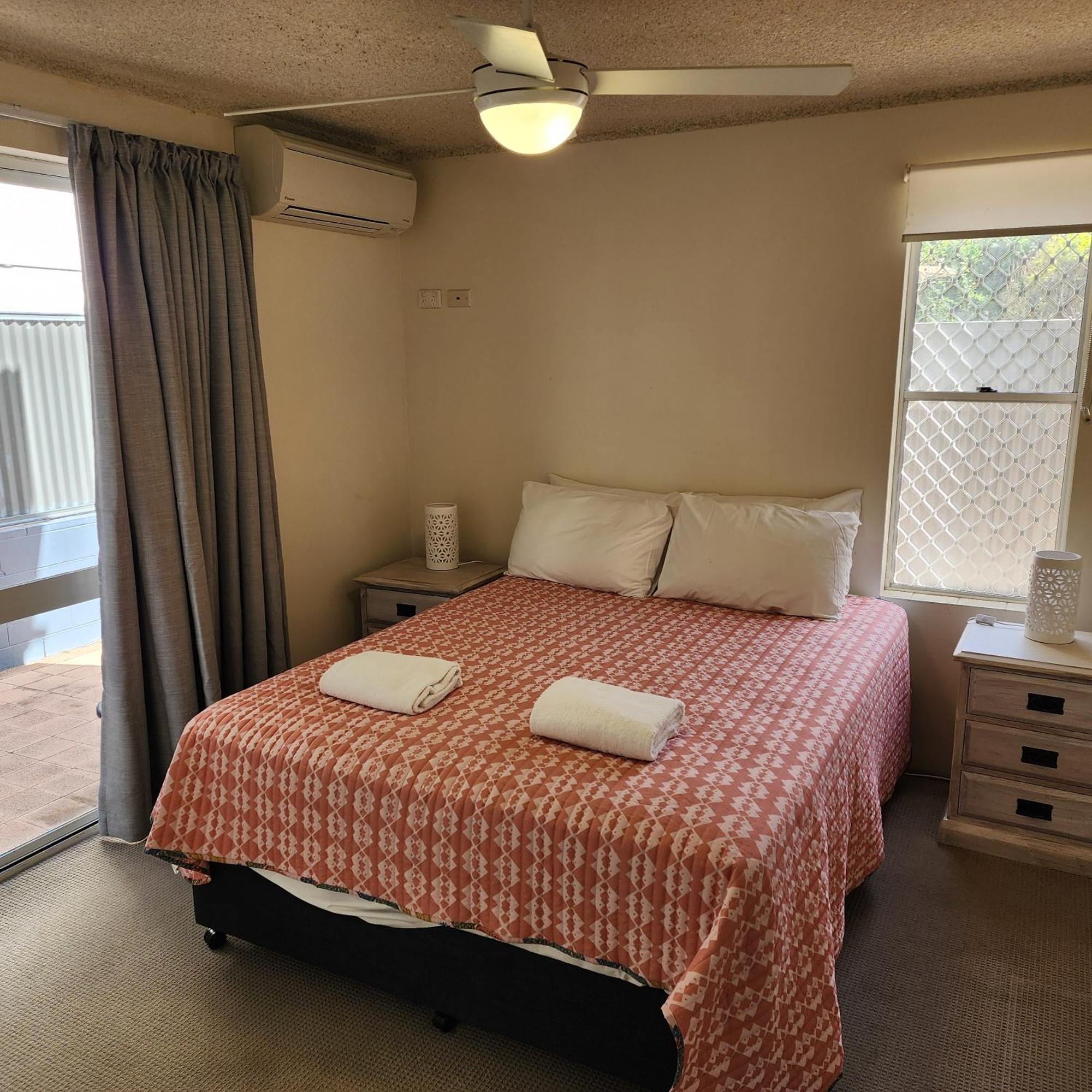 Capeview Apartments - Right On Kings Beach Caloundra Luaran gambar